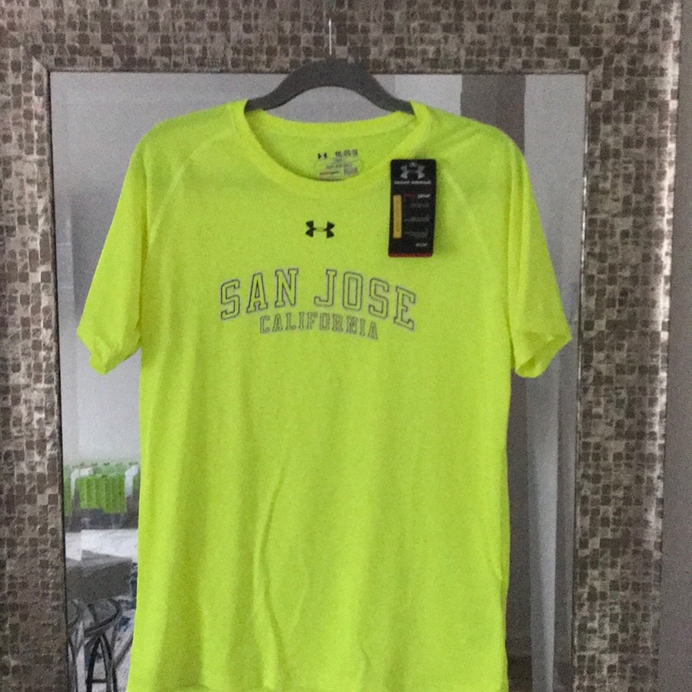 Brand new underarmour shirt